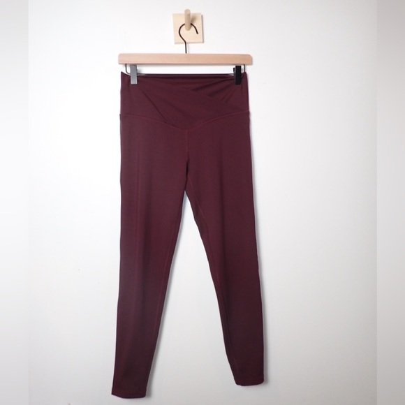 DSG Burgundy High Rise Performance 7/8 Crossover Tight Leggings size S - Picture 1 of 9